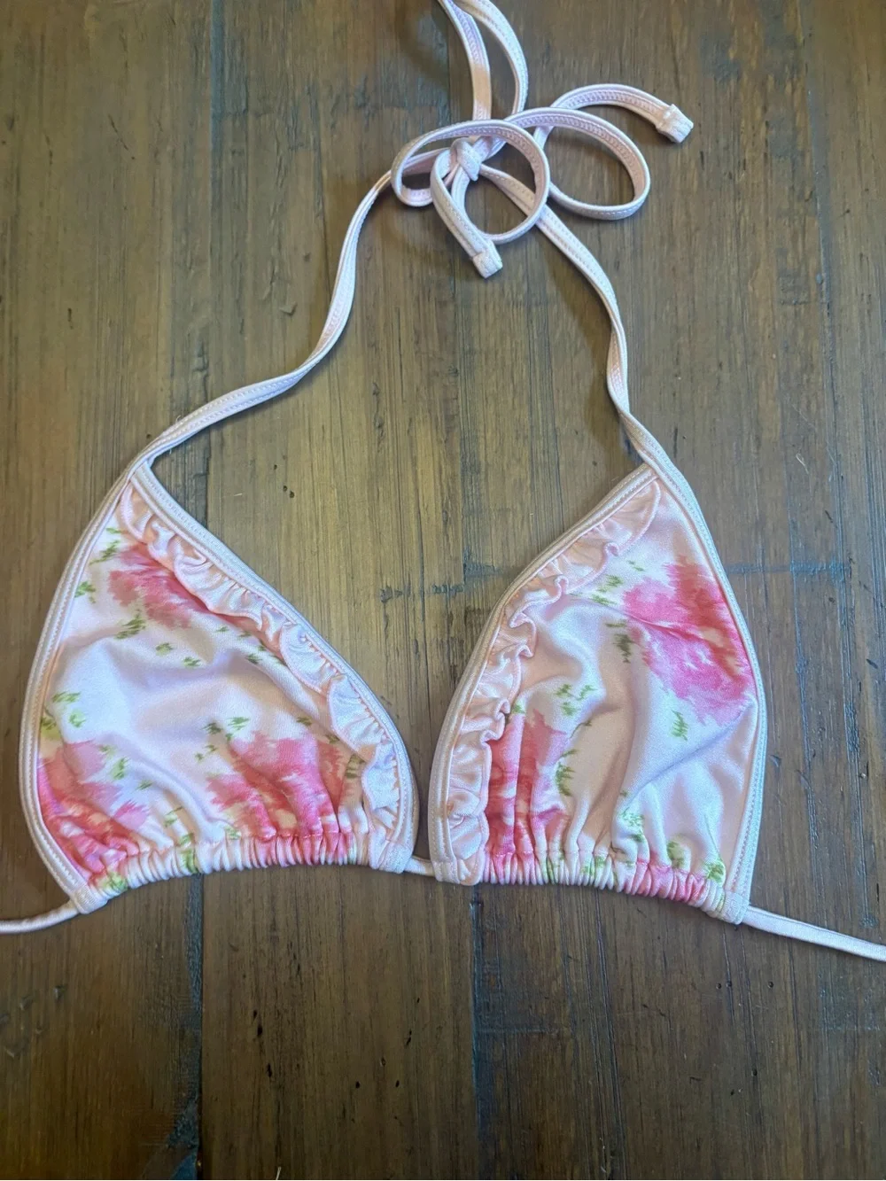 NWOT Frankie’s bikinis x Sydney Sweeney Mio Amore triangle bikini top